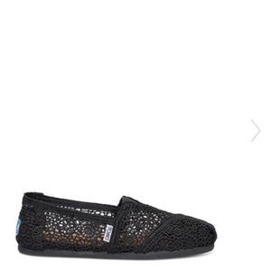 Toms Classic crochet slip-on